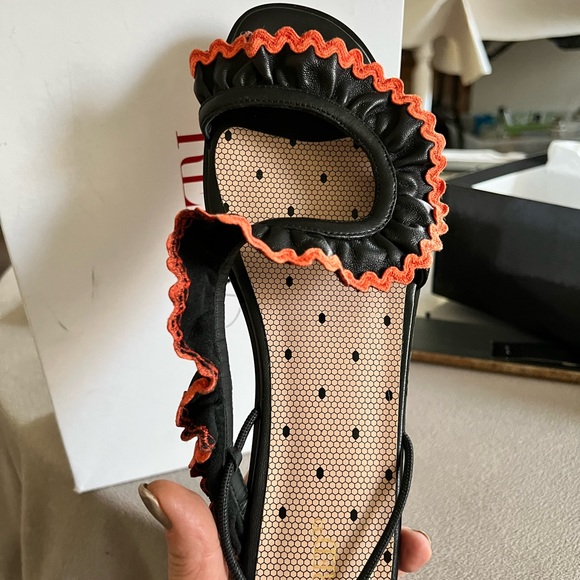 New sandals - Picture 3 of 4